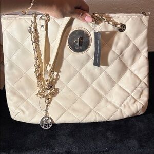 DKNY Cream Quilted Shoulder Bag with Gold Chain